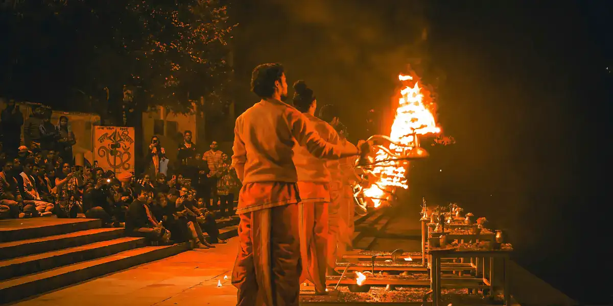 Evening Ganga aarti in Uttarakhand